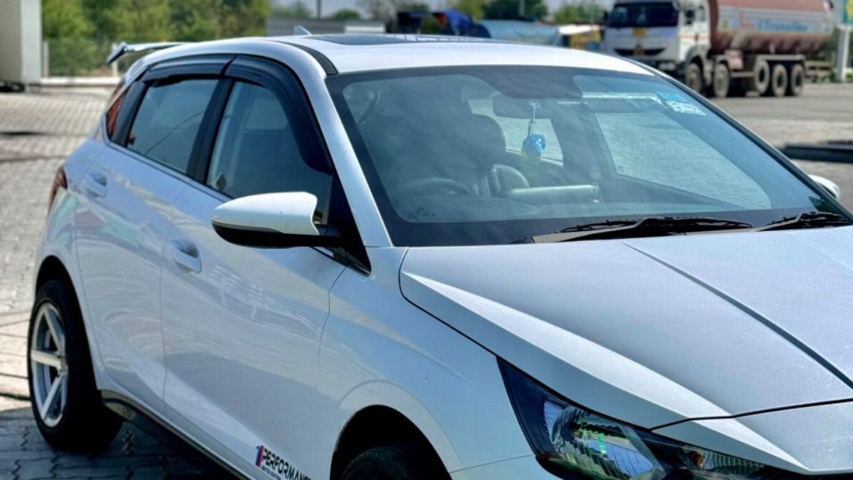 Hyundai i20 Self Drive in Hisar